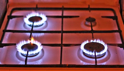 gas stoves leak methane even when off